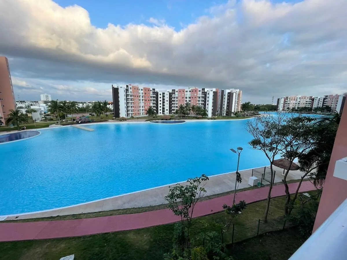 Grand Blue Lagoon Turquoise Cancún Apartment
